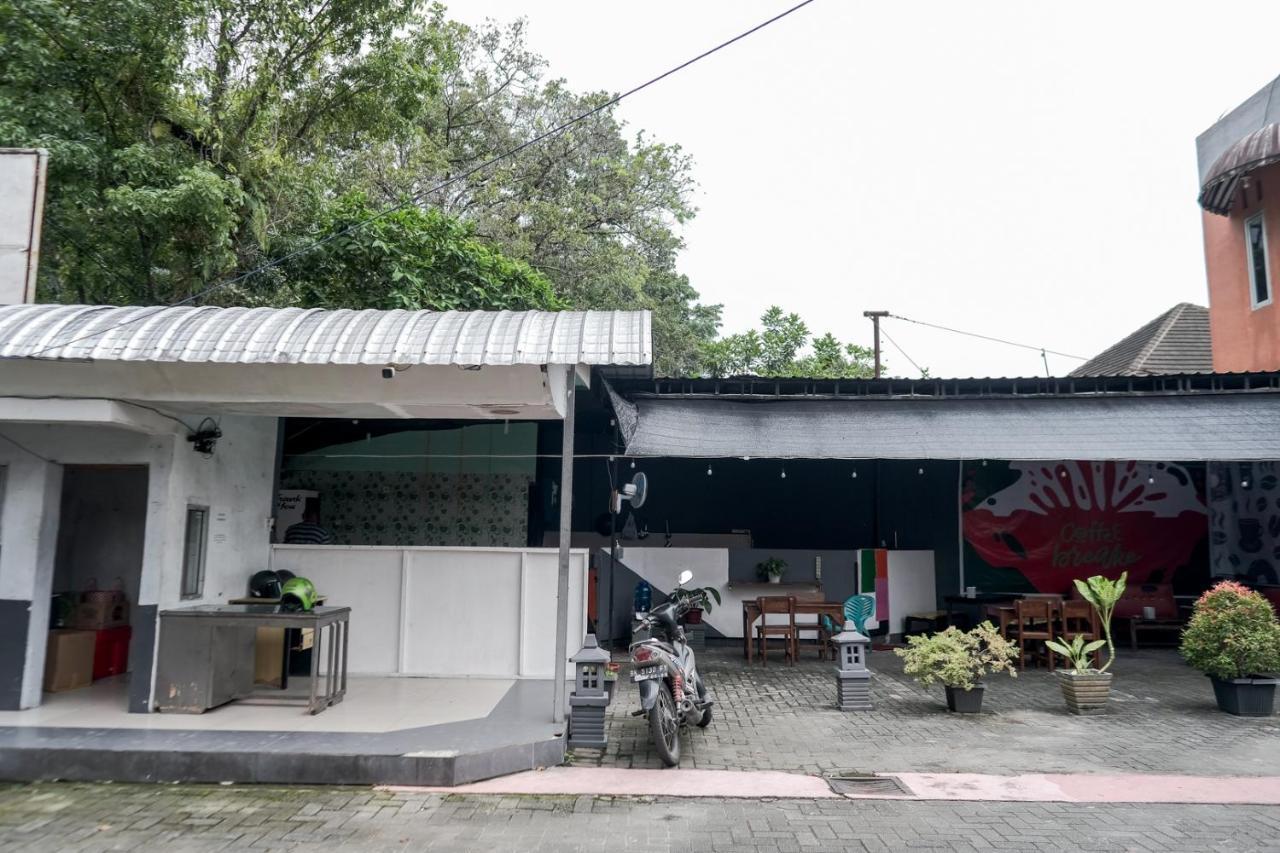 Djaboerigin Mongonsidi Guest House Redpartner Medan Exterior foto